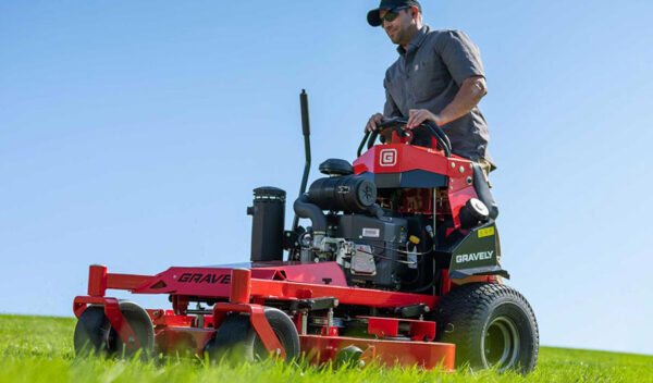 Gravely Pro Stance stand on lawnmower 4