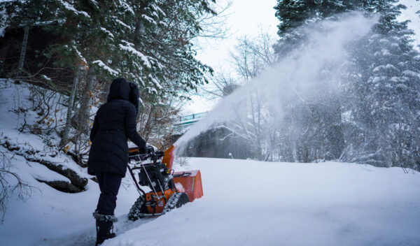 Ariens Compact Series Snow Blower gallery 3