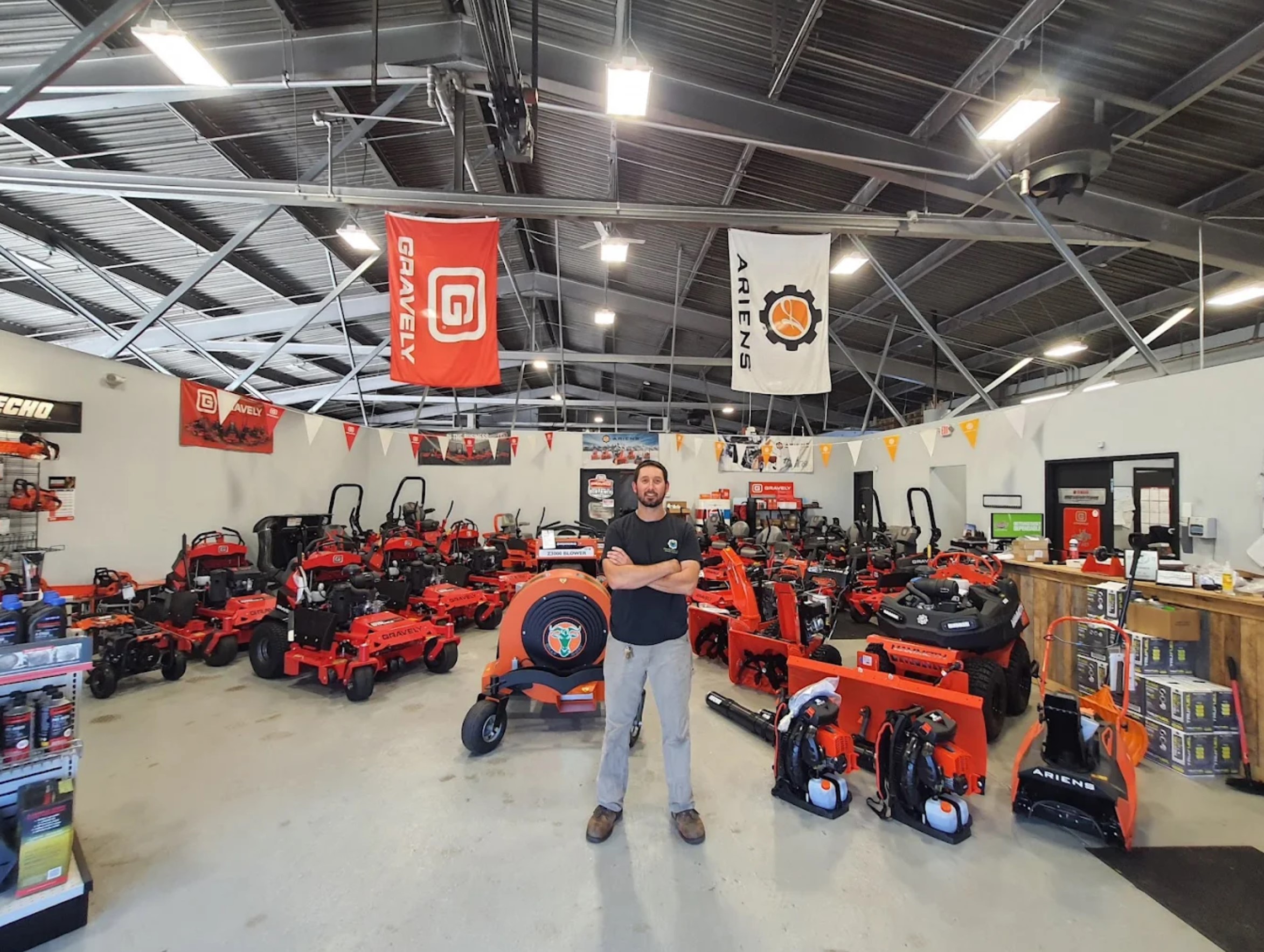 About River East Power Equipment Dealership in East Hartford, CT