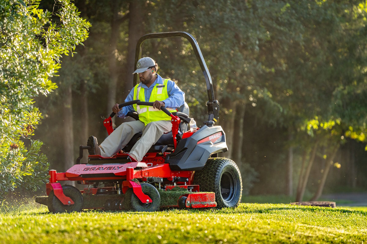Gravely Mow the Distance in 2026